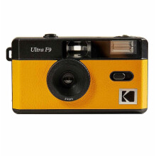 KODAK 490172 Ultra F9 35mm Film Camera Camera - Retro Style, Focus Free, Reusable, Built in Flash, Easy to Use (Kodak Yellow)