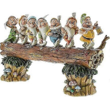 Disney Traditions Snow White and the Seven Dwarfs Heigh Stone Re. Collectible figurine.