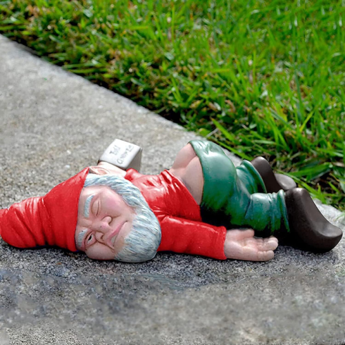 Άγαλμα Κηπουρός Gnome Δύσοσμος Κήπος Gnome Αστείος Μεθυσμένος Κήπος Gnome