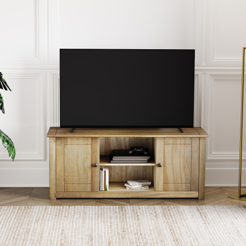 Vida Designs Panama 2 Door 1 Shelf TV Unit Solid Pine Oak 1