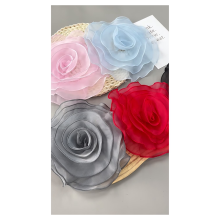 Witte meerlagige driedimensionale gaasbloemcorsage, trouwjurkapplicatie, decoratie, doe-het-zelf decoratieve bloemen