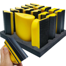 Set van 16 handschuurblokken - klittenband zacht schuimmateriaal, diverse pads en een achterplaat