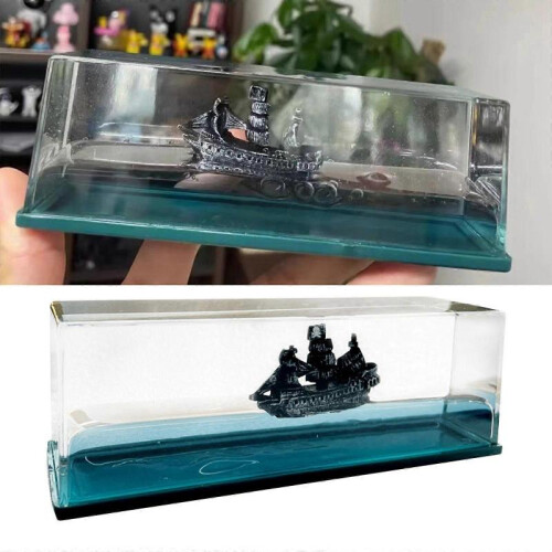 Cruise Ship That Never Sinks Decoration for Car Unsinkable Ship Floating Model 2