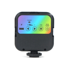 Mini RGB -täysvärinen LED-täyttövalo kannettavalla tunnelmavalolla