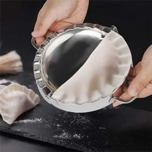 Dumplings Maker 8 PCs,Empanada Mold and Cutter,Stuffing Spoon 2
