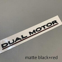 (Matemusta ja punainen) DUAL MOTOR Alleviivatut kirjaimet -tunnus Tesla Model 3 X S -auton muotoilulle,