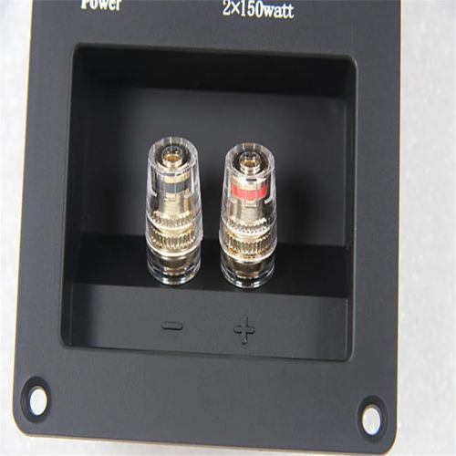 2PCS the Junction Box Connector of the Speaker Box is Equipped 1