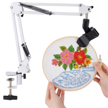 Witte borduurstandaardset met 8 mm gaten, hand, 360 graden draaibaar voor borduurring