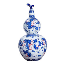 Ceramic wine pot in gourd design, multifunctional wine bottle for stylish decoration and beverage storage