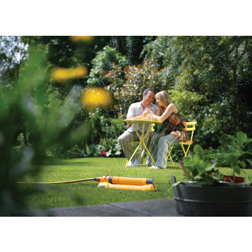 Hozelock HOZELOCK - Rectangular Oscillating Sprinkler Pro 200 m? : Medium-area Rectangular Spray Sprinkler, Ideal for Lawns and Established Plants, Adjustable 2
