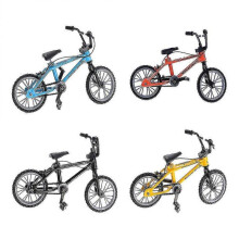 4pcs Finger Bike Mini Alloy Bicycle Model Vintage Twin Bar Bike Toy
