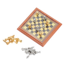 Miniatur-Schachset für Puppenhaus aus einer Legierung, Maßstab 1/12, Brettspiel