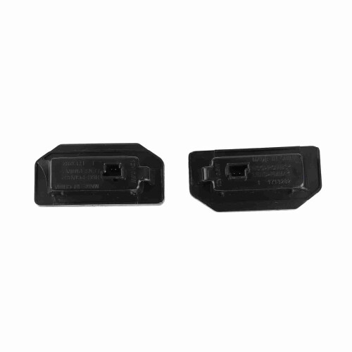 2 Stück Kennzeichenbeleuchtung, OE 1449730 00 B, PC
