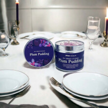 Potters Crouch Plum Pudding Candle in Tin - Hand Made in the UK, Vegan & Cruelty-Free, Gold Festive Tin, 40h Burn, Single Wick