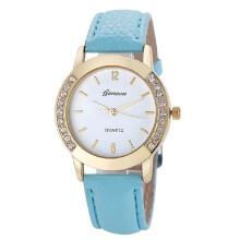 (Bleu clair) Montre femme Mignonne avec diamants sur les côtés - Plusieurs couleurs Bleu clair Bleu