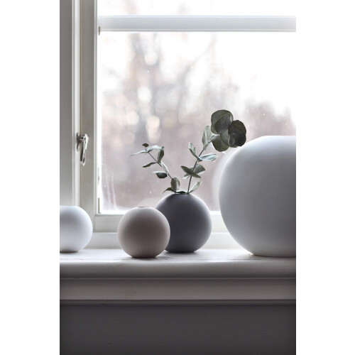 Cooee Design Ball Vase 20cm White 1