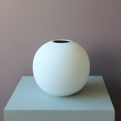 Cooee Design Ball Vase 20cm White 2