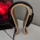 Soporte de madera para auriculares supraurales en forma de U 5