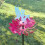 Blumen-Windspinner aus Eisenlegierung Gartenpfahl 4