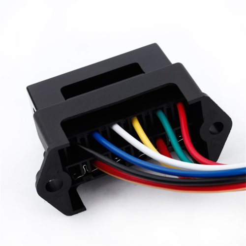 6 Way DC32V Circuit Car Trailer Auto Blade Fuse Box 1