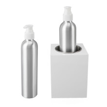 Massage Oil Heater Single Bottle 100-240V with 2 Aluminum Bottles