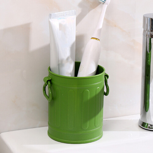 Porte-stylo en plastique vert 0,53 oz 9,5x8 cm