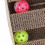 Rascador de cartón corrugado triangular para gatos 5