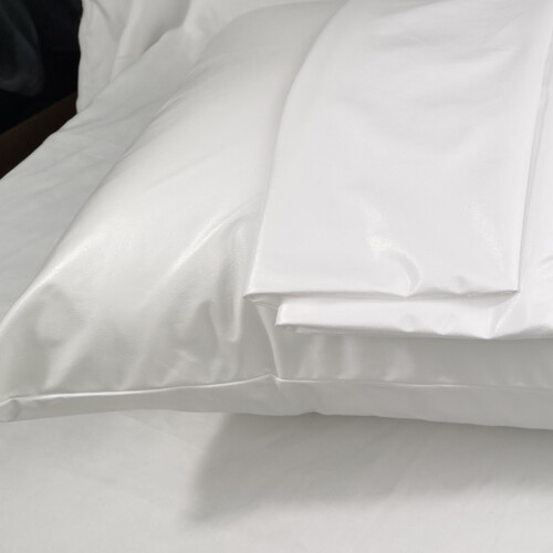 Comfortable White Pillow Protectors 16.9x28.7in Waterproof & Soft 2