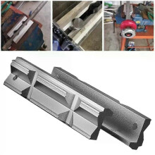 1 pari CNC-jyrsintäteräsruuvipuristimen kova leukakiinnike V-tyypin leuka alumiiniseoksesta magneettinen
