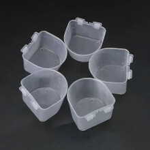 Juego de 5 vasos de alimentación de fondo plano para loros, aves y hámsteres, con bebederos colgantes.