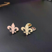 Spilla classica con mughetto per uomo e donna, in acciaio inossidabile, per completi, maglioni, accessori