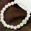 Set di gioielli di perle bianche alla moda, set di collane, orecchini e braccialetti di perle da donna 4