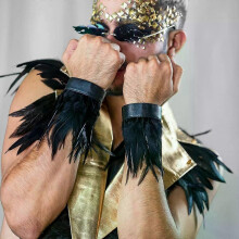 Maniche con braccialetti di piume da uomo per feste di Halloween, travestimenti, costumi, accessori,