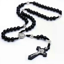 Ciondolo religioso in legno antico con croce nera e rosario, per auto, Gesù di San Benedetto, con perline,
