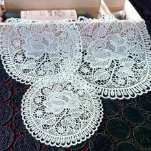 Runde Hohle Spitze Bahn Platte Schüssel Serviette Isolierung Pad Stickerei Blume Tischset Becher Esszimmer