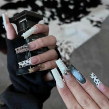 (Glue Type) Halloween Spider Europe And The United States 3D Three-Dimensional Wear Nails French Nail Art Long Wear Nails