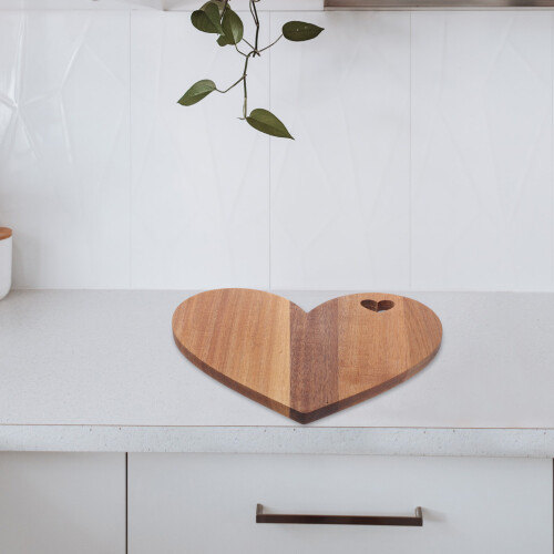 Plat De Service En Bois Forme Cœur Pour Découper Aliments 1