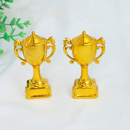 3Pcs Golden Plastic Trophy Cake Toppers Creative Contest Party Picks 1