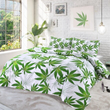 Cannabis Leaf Christmas Quilt Duvet Cover & Pillow Cases (Super-King)