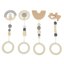 4 Stück Kinderwagenschlüsselanhänger Spielzeug Baby Spielgym Holz hängendes Spielzeug für Kleinkinder Säuglinge Grau
