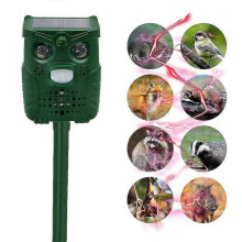 Solar Powered Ultrasonic Motion Sensor And Flashing Light Animal Repeller