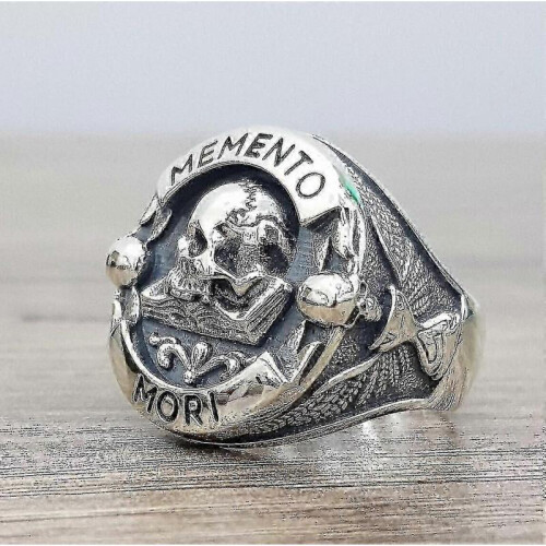 (8) Memento Mori Skull Sterling Silver Ring 1
