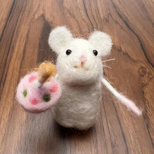 Wool Felt Mouse Ornament Needle Felting Kit, Cute White Mouse Craft Set for Halloween and Christmas Home Decor, 1 Piece