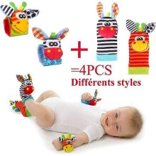 Set di 4 giocattoli da polso e calzini per bambini, sonagli con cinturino a campanello e calzini a forma