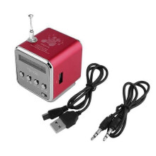 Draagbare micro-USB-ministereo-superbasluidspreker met muziek, mp3-speler en 4 FM-radio's in rood