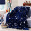Sofa- oder Bettdecke 120x200cm aus blauem Sternenfleece-Flanell 1