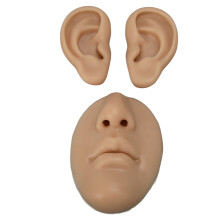 Modello di orecchio e naso in silicone 3D per esposizione, perfetto per pratiche di piercing, colore pelle scura