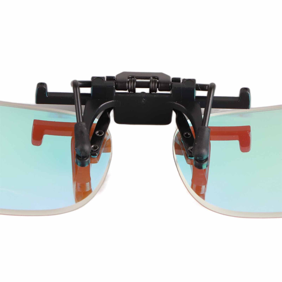 Color Blindness Correction Clip with Light Filtering and Dazzle Protection