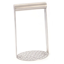 Potato Ricer Crusher Kitchen Tool Metal Masher for Carrots Vegetable
