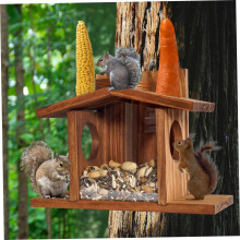 Wooden Squirrel Feeder Chipmunk Feeding Station with Flexible Roof and Transparent Window for Garden and Outdoor Area